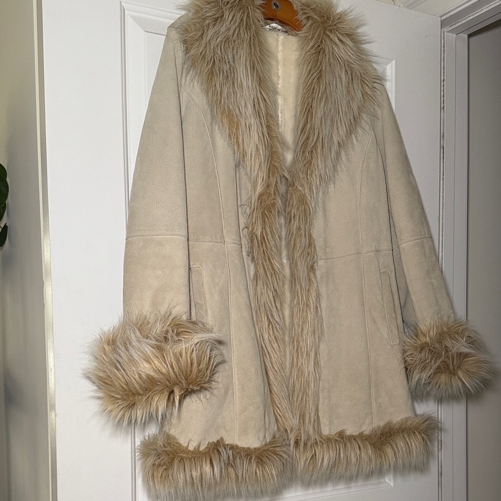 Wilsons Leather Cream Penny Lane with Faux Fur Trim